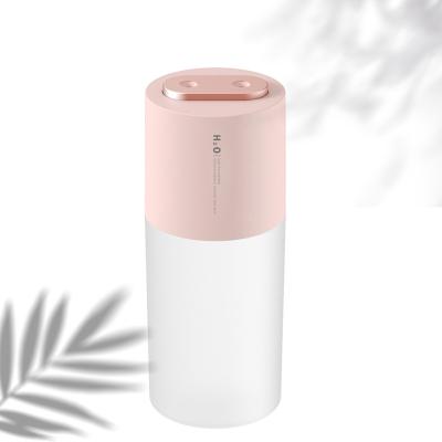 China Multifunctional Mini Car Air Humidifier Portable USB Two Spray Modes Diffuser Humidifier with Night Light for sale