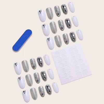 China Artistic 24 Pieces/Box Silver White Press On False Nails Artificial Nails Press On Nails With Rhinestones for sale