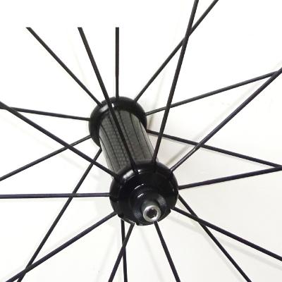 China Road Bikes Carbon Road Bike Wheelset Rim Brake 88mm Thick 25mm Wide Tubeless Rim 20-24H for sale