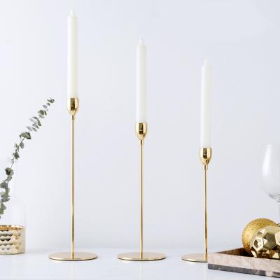 China Nordic Home Modern Wedding Table Candle Holder Decoration Decorative Candlesticks Stand Metal Gold Luxury Candle Holder For Home Decor for sale