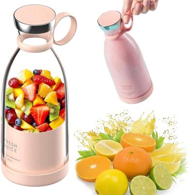 China 2022 Hot Sale Outdoor Mini Juicer Cup Portable Juicer Usb Personal Blender For Travel Water Bottles for sale