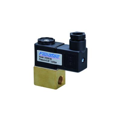 China Brass Large Series 2W Running 2/2 Way Magnet Submersible Solenoid Low Price Electric Water Valve for sale