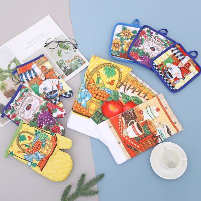 China Viable Custom Kitchen Sets Oven Mitt Set 3pcs Polyester Tea Towel Holder Oven Mitt Tea Towel Pot With Logo Customized for sale