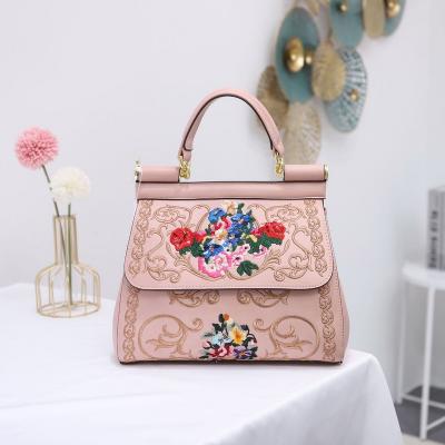 China New Vintage Fashion High Quality Fashion PU Female Purses And Handbags Shoulder Bag Embroidered Lady Cross - Body Tote Bag for sale