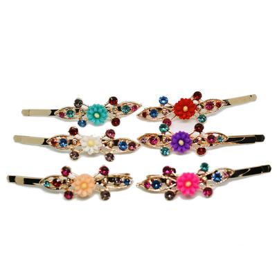 China Hair decoration accessories fashion design rhinestone bridal hairpin pearl flowers hairpins and wedding dress accessories for sale