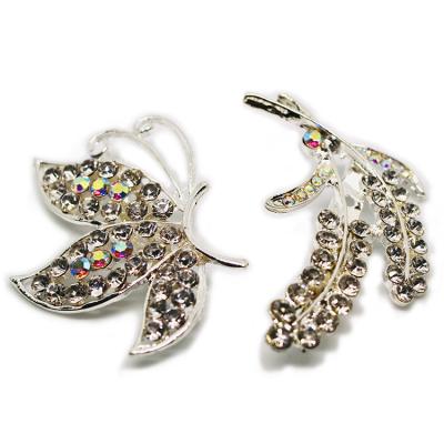 China Factory Custom Fashion Eco-Friendly Freshwater Pearl Brooch In Jewelry Butterfly Zinc Alloy Brooch for sale