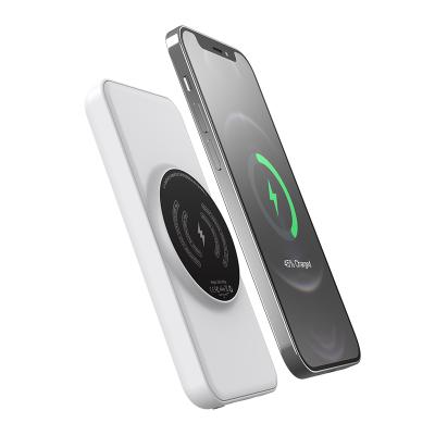 China Direct Sale 10000mAh Magnetic Wireless Power Bank Fast Magnetic Factory Support Charging 10000mah Power Bank for iphone 12 for sale