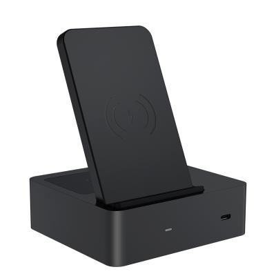 China New Design Mobile Phone Radio Charging Dock 6 In 1 Fast Wireless Charger Station For Apple Charging Station for sale