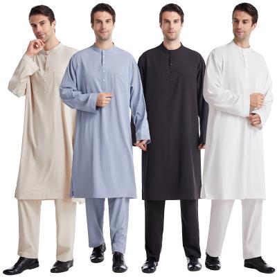 China Comfortable Feel Breathable Polyester Long Robe Arab Middle East Solid Color Muslim Breathable Buttons Round Neck Long Robe Suit for sale