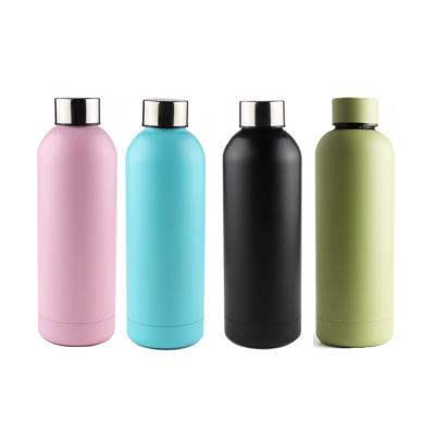 China 18oz Double Wall Stainless Steel Sustainable Water Bottle Thermos Promotional Wedding Christmas Gift Water Bottle for sale