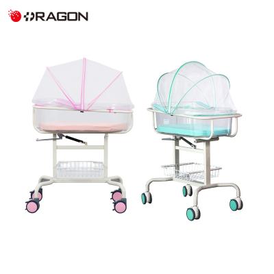 China Factory Modern Wholesale Hot Sale Manual Hospital Medical Newborn Baby Crib en venta