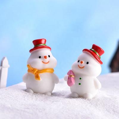 China Resin Micro Resin Landscape Ornaments Miniature Animal Santa Snowman Cake Topper Christmas Decor Supply Items Stock Number for sale