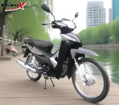 China Kick Start Kompaktes Motorrad mit 4-Geschwindigkeitsgetriebe 110cc Motor 4,4L Kraftstofftank Maximalleistung 4,7kw/r/min zu verkaufen