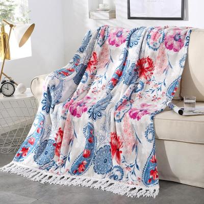 China Hot American i@home Factory Printing Soft Sofa Flannel Fleece Throw Blanket With Tassels for sale