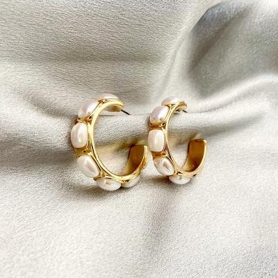 China 2022 new trendy TRENDY non tarnish jewelry free waterproof unique 18K gold plated pearl circle earrings for sale