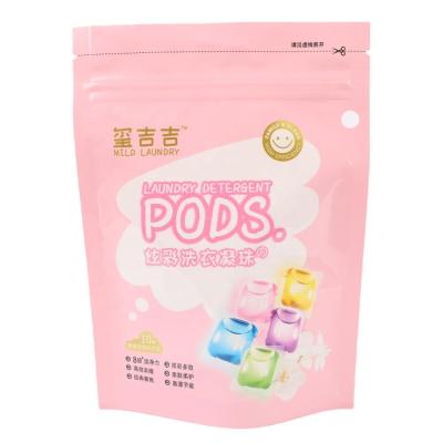 China Good Sale Guangzhou Manufacturer Recyclable Zip Lock Bags Zip Lock Pouch Holder Up Plastic Lamination Packaging Bags for sale