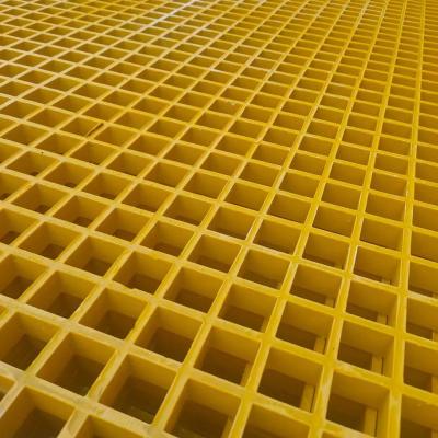 中国 Electroplating Plant Walkway Use 38*38*30mm FRP Grating Customized Size And Color 販売のため