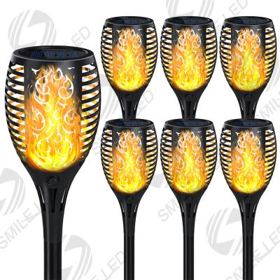 China 23 inch 33 Led zonnevlam flikkerende fakkel lampen buiten landschap decoratie licht zonne dansende vlam licht tuin lamp Te koop