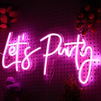 China Nieuwe aankomst Muur gemonteerde Custom Letter Let's Party LED Neon Light voor Indoor Party Te koop