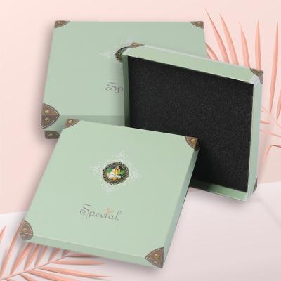 China Recycled Materials Private Label Box Custom Cosmetics Packaging Gift Magnetic Leather Corner Clothing Shoes Packaging Corrugated Delivery Box for sale