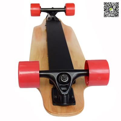 China Automatisches Skateboard ferngesteuertes Longboard mit Elektromotor zu verkaufen