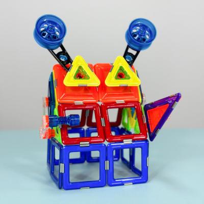 China OEM Farbenfrohe magnetische Wissenschaftsfliesen Puzzle Spielzeug Mecha Haus Monster Formen zu verkaufen