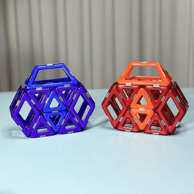 중국 DIY 3D 어린이 크리에이티브 자석 다이 빌딩 블록 가방 모양 자석 타일 판매용