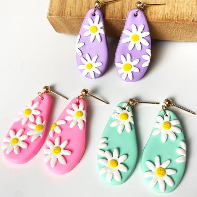 China Cute Jewelry Pink Green Boho Daisy Flower Geometric Handmade Polymer Purple Clay Stud Earrings For Women Girls for sale