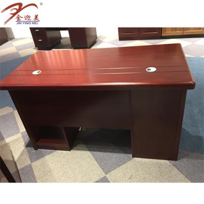 China Cheap Wooden MDF MDF Employee Computer Desk Writing Office Table Desk for sale