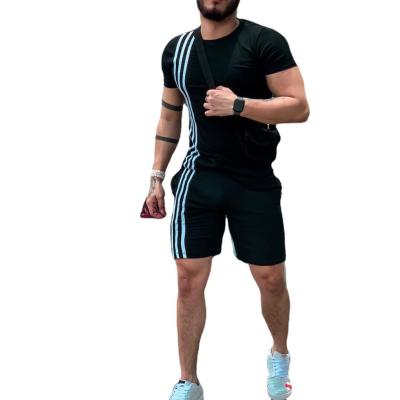 China Breathable Men Sportswear Gym Fitness Sports Suits Clothes Running Training Jogging Suits for sale