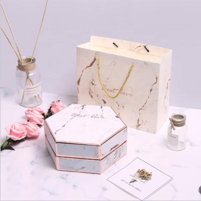 China Disposable Handmade Kraft Paper Gift Packaging Box for sale