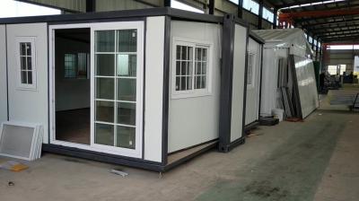 China Completed Assembly and Fast Installation Expandable Container House with Galvanized Steel Square Tubes for sale