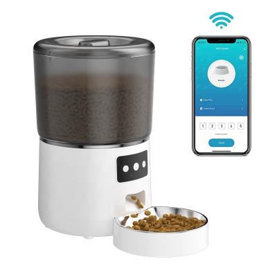 China Automatic App Remote Control Chip Mobile Phone Cat Smart Pet Feeder Wifi Mobile Dog Dog Pet Feeder With 4l for sale