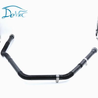 China Black Flexible Cooling System Automotive Parts OE 9405280709 Oil Filler Hose Radiator Hose For Benz Truck for sale