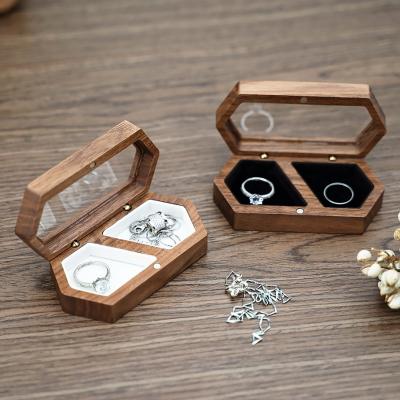 China Luxury Custom Walnut Wooden Lid Wooden Logo Glass Ring Jewelry Gift Box Wooden Boxes For Double Rings for sale