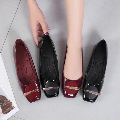 China Large Size 44 Flat Shoes Designer Shoes Wholesale Round Outdoor Women Shoes For Women New Styles for sale