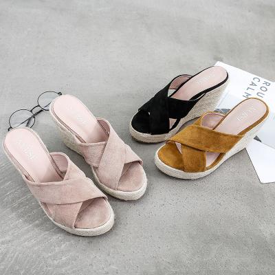 China CUSHIONING Size 35-42 Good Quality Ladies Party Shoes Women Nigerian Square Heel Shoes Wholesale Bridal Shoes for sale