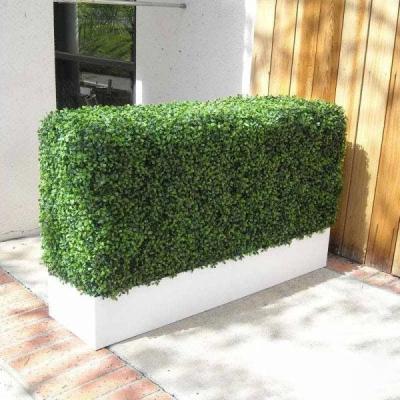 China Eco-friendly Wholesale Indoor And Outdoor Green Garden Fence Decoration Artificial Boxwood Hedges With Planter for sale