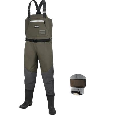 China 3-Layer Polyester Breathable Breathable Bootfoot Waders Hunting Fishing Waders For Adults for sale