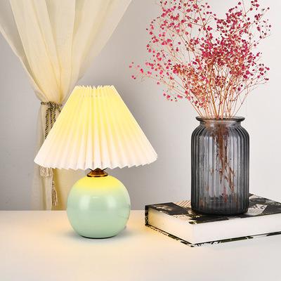 China Modern Simplicity Korean Pleated Table Lamp, Ceramic Table Lamps for Living Room Home Cute Deco Lamp, USB Beside Lamp for sale