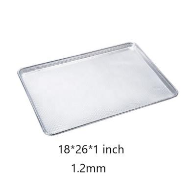 China 26 x 18 pulgadas bandeja de metal perforada de 1,2 mm bandeja de hojas de horneado plana perforada de aluminio perforada en venta