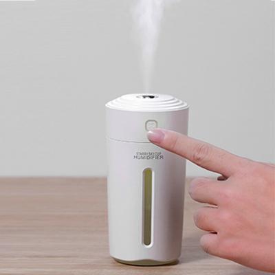 China Mini Air Humidifier Car Diffuser Electronic USB Portable Air Purifier Car Cool Mist Humidifiers Small for sale