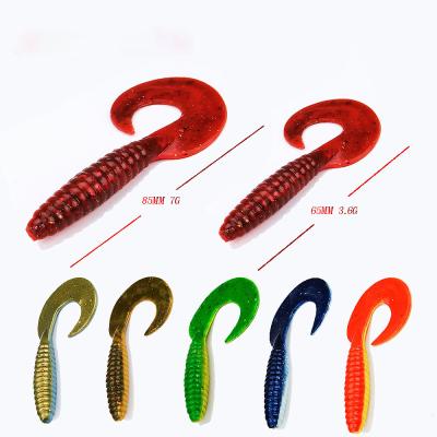 China Hot Selling Popular Lures Fishing 6.5cm Two Color Loop Tail Crank Hook Submerged Swim Baits Soft for sale