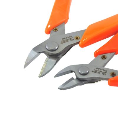 China Cutting Hand Tools Anti-Slip Cable Cutters Electric Cable Cutting Diagonal Pliers Cable Cutter for sale