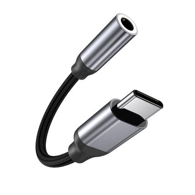 中国 Music Listening Type C to 3.5mm Audio Adapter USB C to Earphone Jack Audio Adapter 販売のため