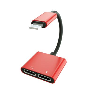 中国 MP3/MP4 Player 2 in 1 3.5mm Earphone Charger Lightweight Audio Ning Adapter for iPhone iPad 販売のため