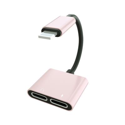 中国 Mobile Phone 2 in 1 Dual Light Aluminum Alloy ning Audio Jack for Apple Earphone Charger Adapter 販売のため