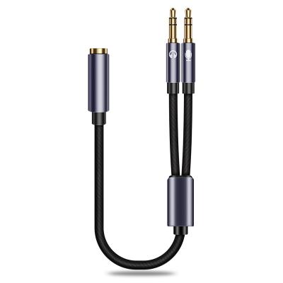 中国 Computer Laptop Plug and Play Earphone 3.5mm Jack Male to Female Audio Splitter 販売のため