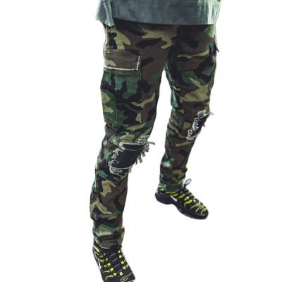 China High Quality Anti-wrinkle OEM Cargo Pockets Knee Destroyed Ripped Camouflage Raising Men Pants for sale