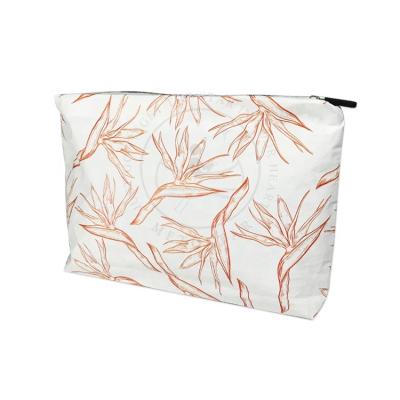 China Dupont Eco-friendly Portable Waterproof Lightweight Paper Bag Makeup Tyvek Cosmetic Pouch For Travel for sale